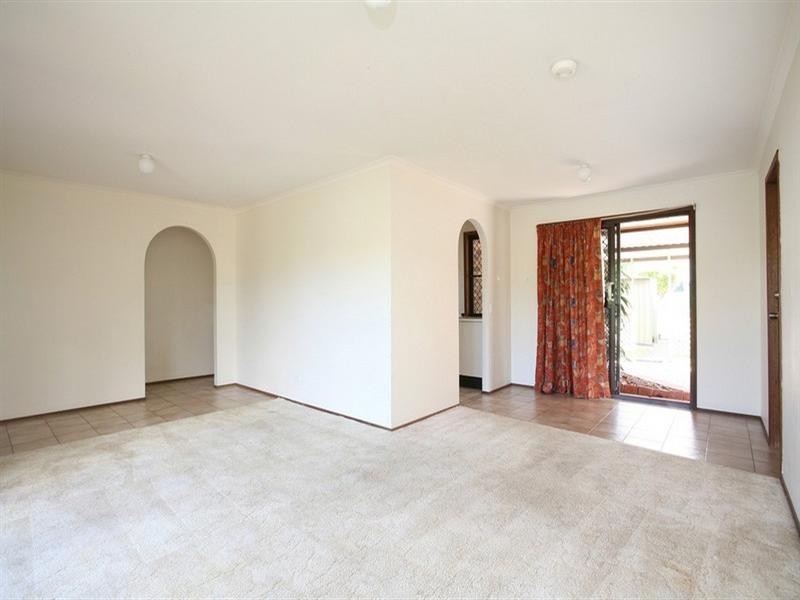 130 Olsen Avenue, Arundel QLD 4214