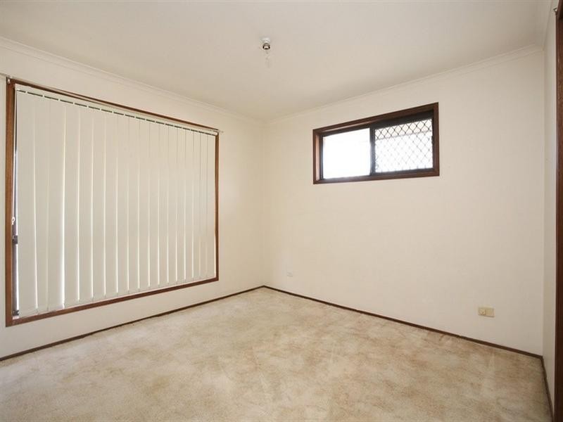 130 Olsen Avenue, Arundel QLD 4214