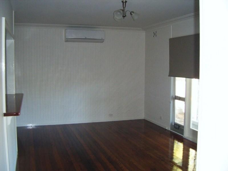 15 Billington Street, Labrador QLD 4215