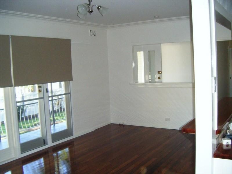 15 Billington Street, Labrador QLD 4215