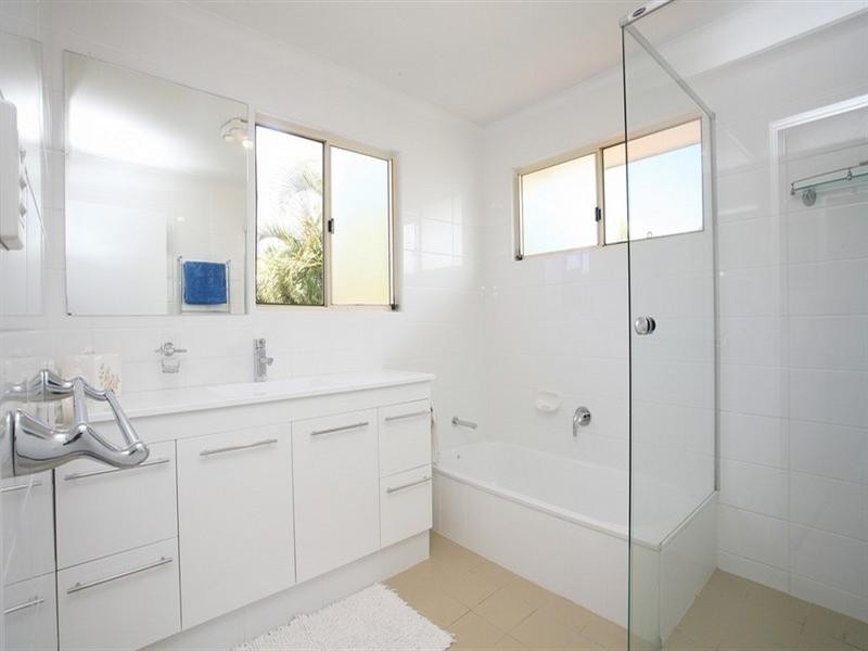 7 Tuesley Easement, Southport QLD 4215