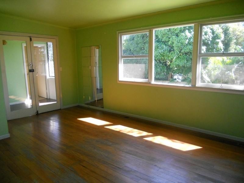 3 Saltash Street, Labrador QLD 4215