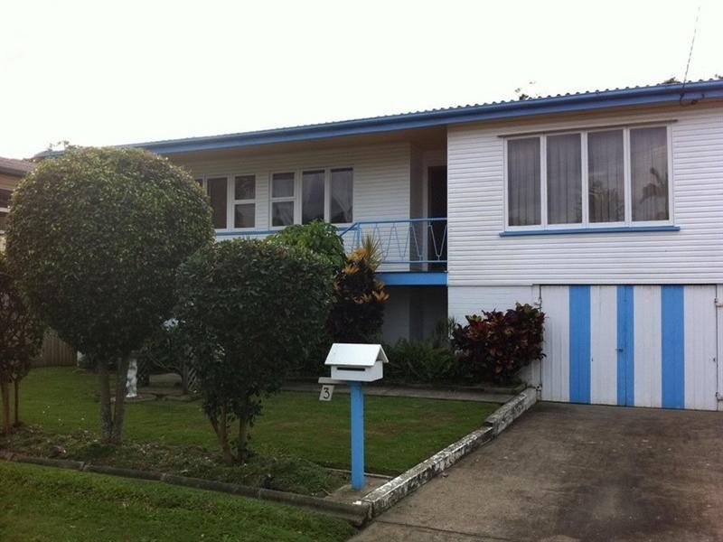 3 Saltash Street, Labrador QLD 4215