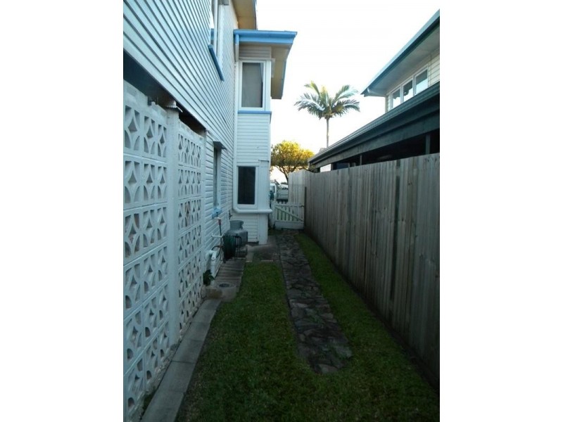 3 Saltash Street, Labrador QLD 4215