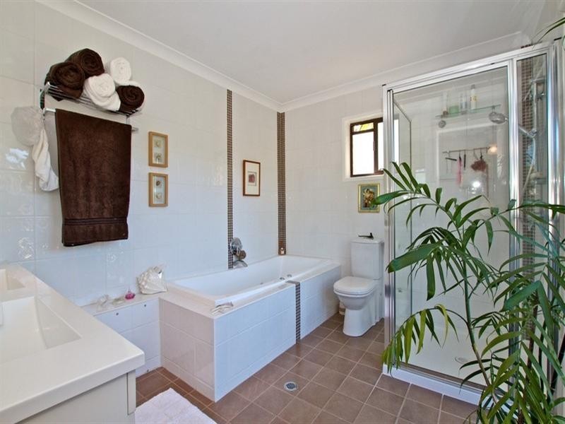 23 Babirra Street, Hope Island QLD 4212