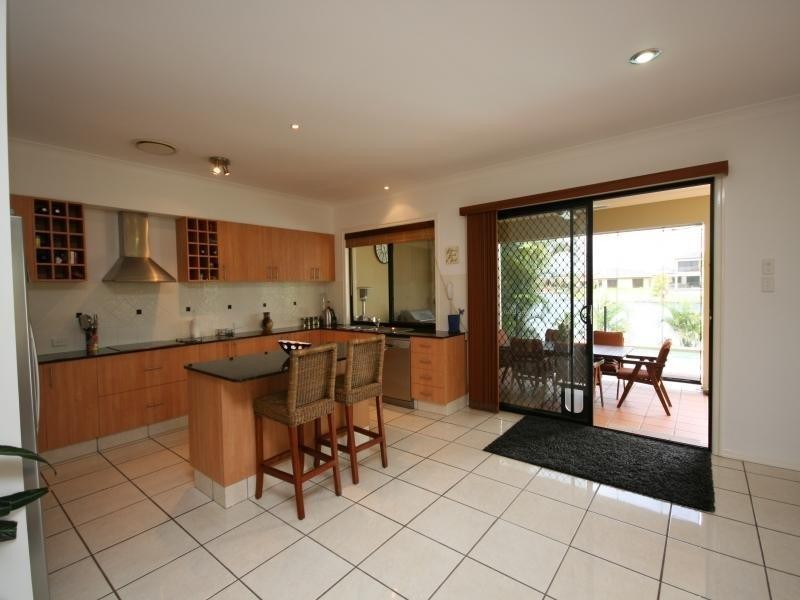 16 Salt Air Grove, Helensvale QLD 4212