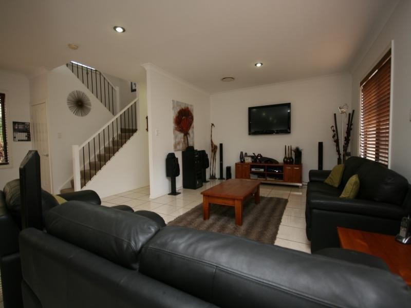 16 Salt Air Grove, Helensvale QLD 4212