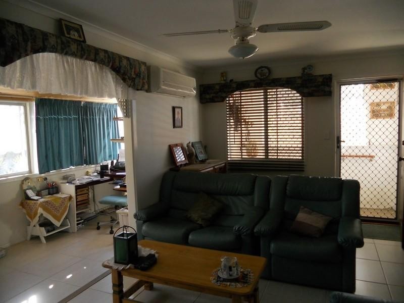 5 Hepworth Street, Arundel QLD 4214