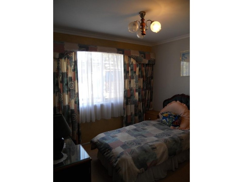 5 Hepworth Street, Arundel QLD 4214