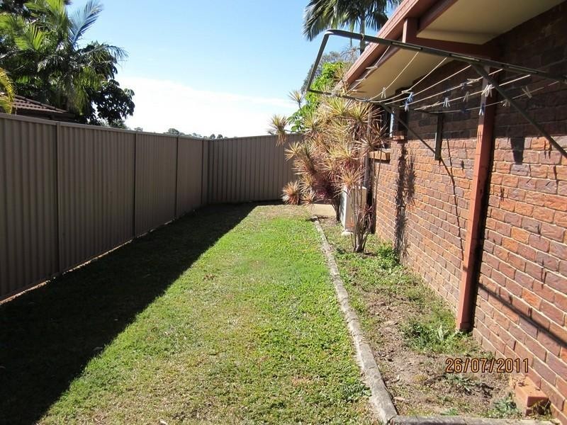 1/4 Senate Street, Labrador QLD 4215