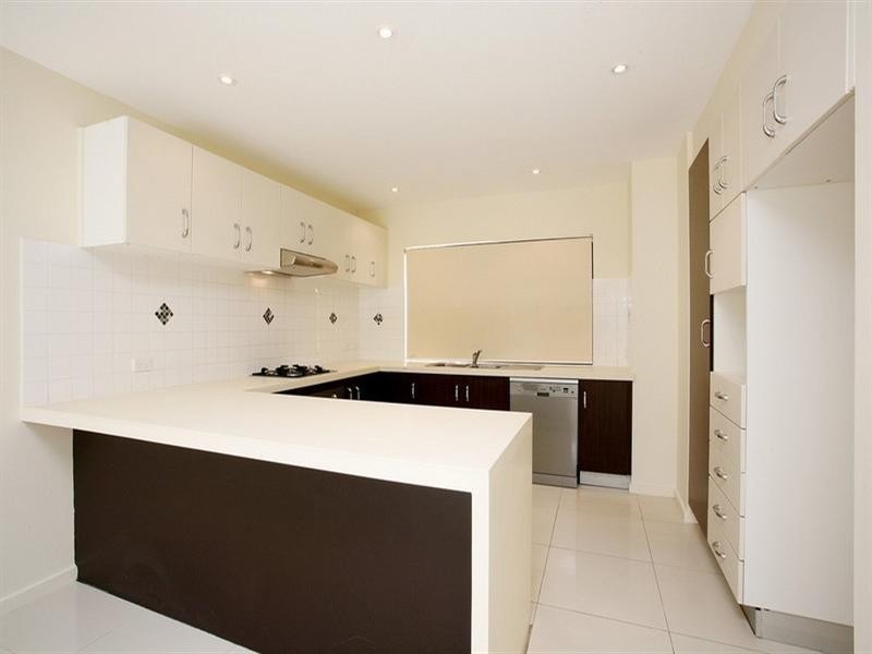 06/22 Bath Street, Labrador QLD 4215