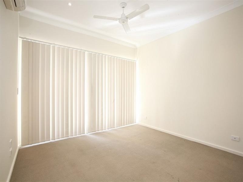 06/22 Bath Street, Labrador QLD 4215