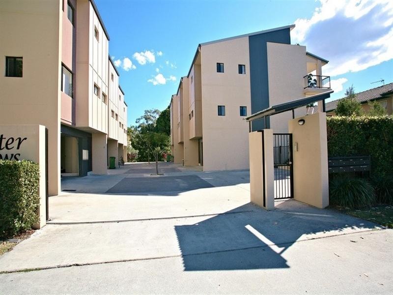 06/22 Bath Street, Labrador QLD 4215