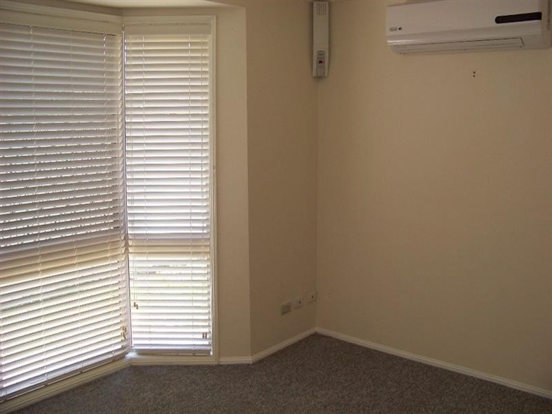 1/138 Whiting Street, Labrador QLD 4215