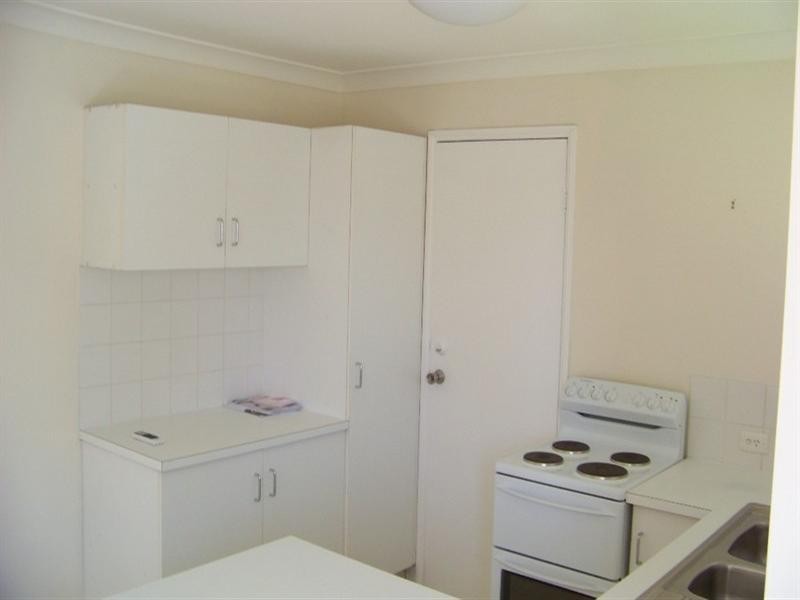 1/138 Whiting Street, Labrador QLD 4215