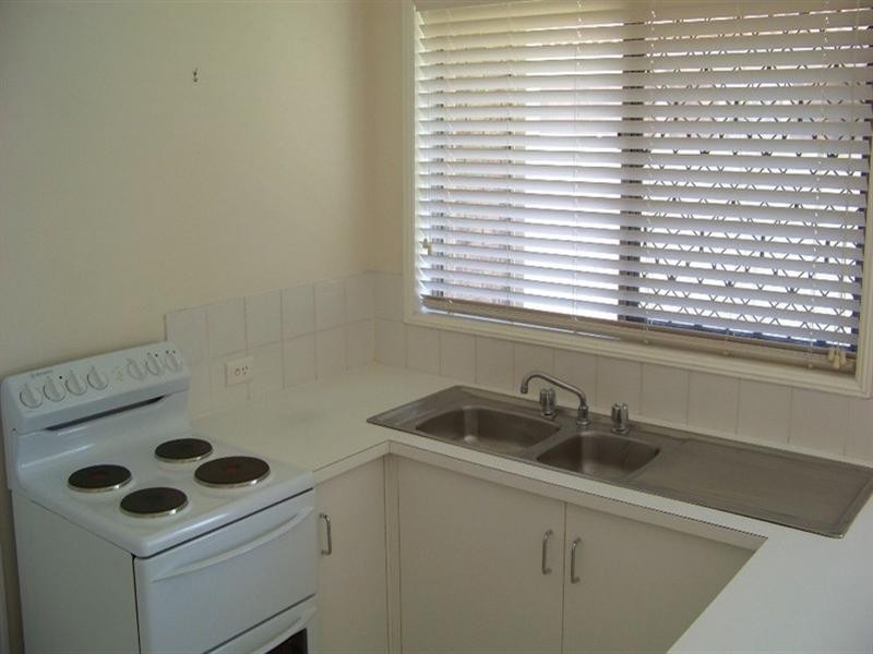 1/138 Whiting Street, Labrador QLD 4215