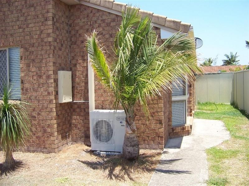 1/138 Whiting Street, Labrador QLD 4215