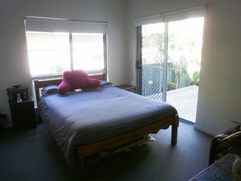 2/28 Cawthray Street, Biggera Waters QLD 4216