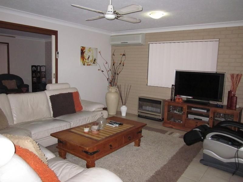 6 Lobb Court, Arundel QLD 4214