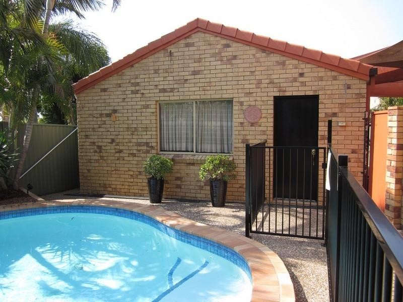 6 Lobb Court, Arundel QLD 4214