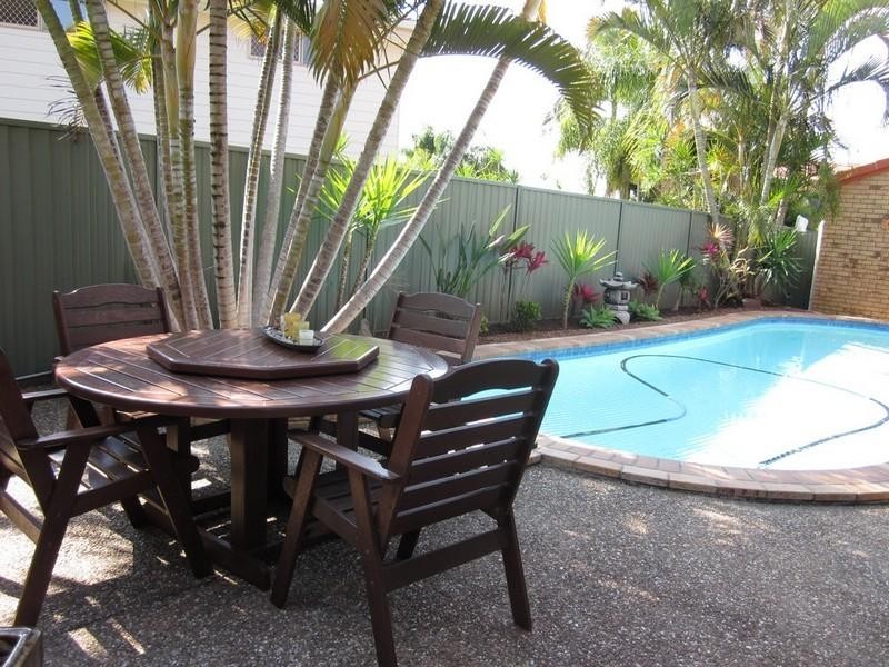 6 Lobb Court, Arundel QLD 4214