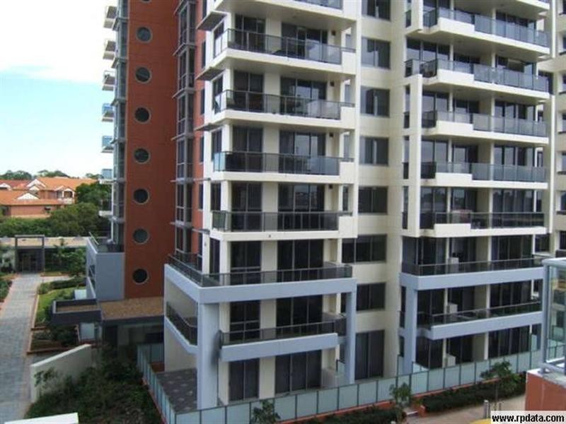 613/3 Como Crescent, Southport QLD 4215