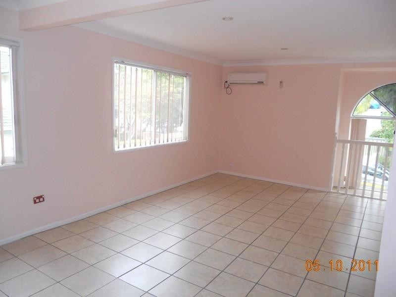 5/30 Government Road, Labrador QLD 4215