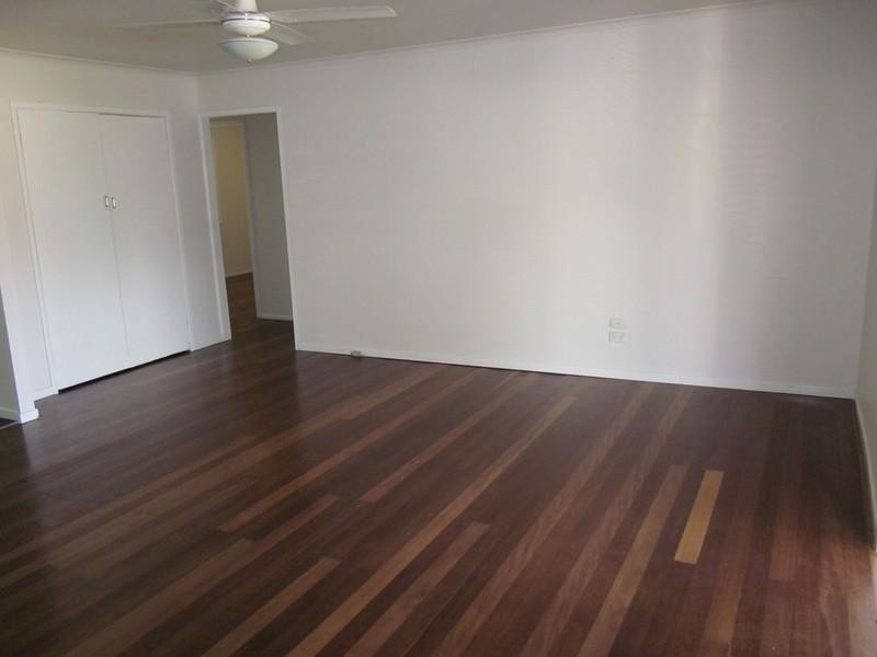 15 Goss Avenue, Labrador QLD 4215