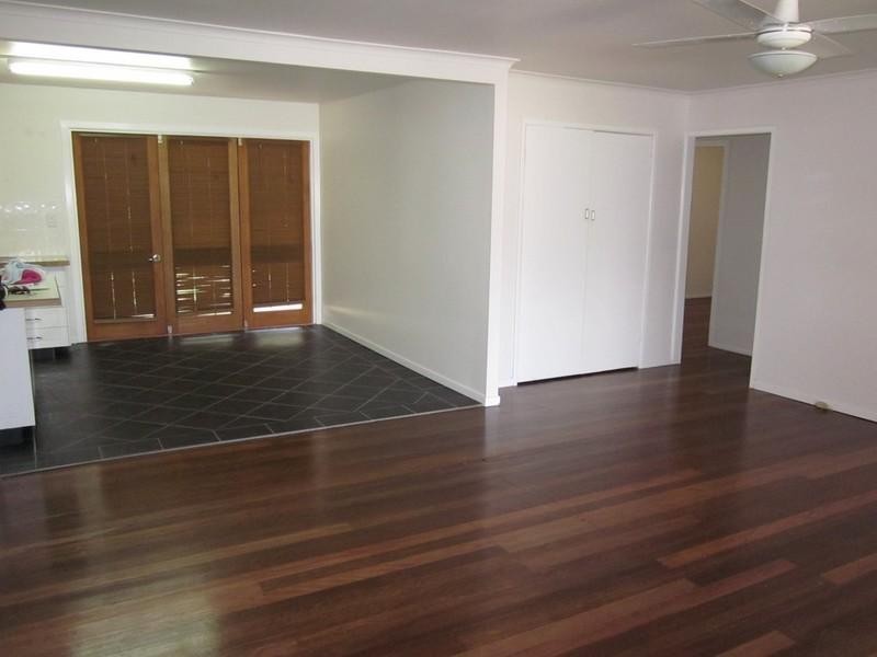 15 Goss Avenue, Labrador QLD 4215