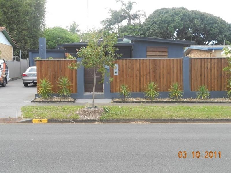 15 Goss Avenue, Labrador QLD 4215