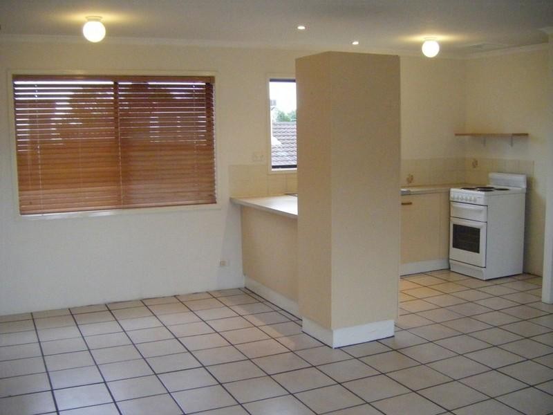 12/20 Bright Avenue, Labrador QLD 4215