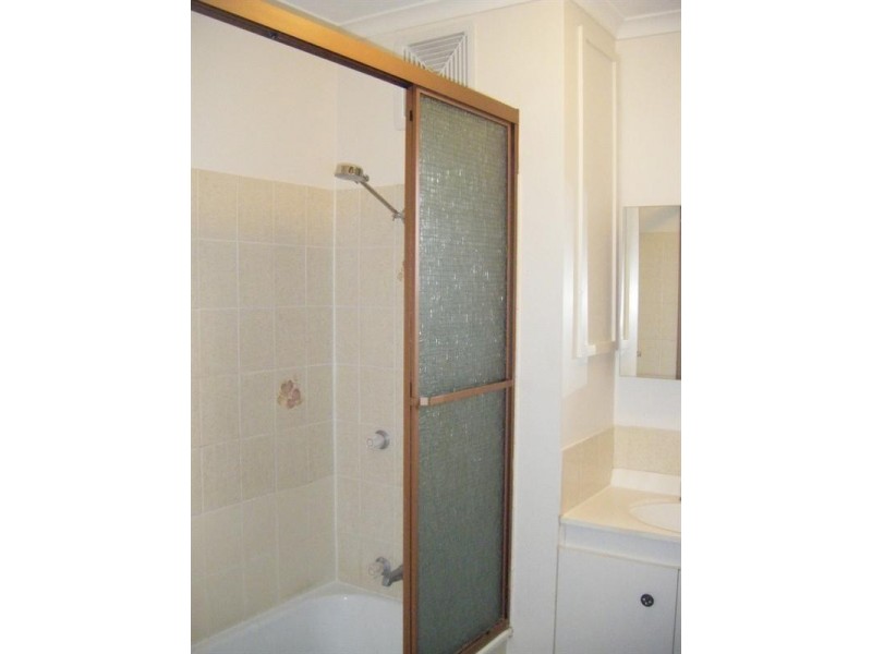 12/20 Bright Avenue, Labrador QLD 4215