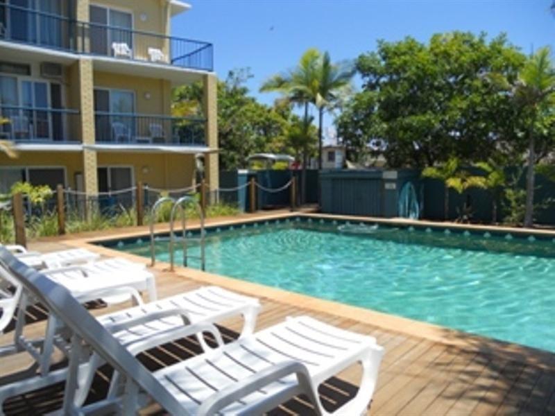 6/125 Frank Street, Labrador QLD 4215