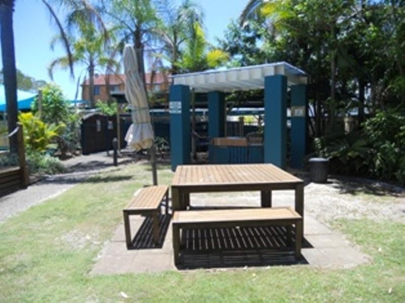 6/125 Frank Street, Labrador QLD 4215