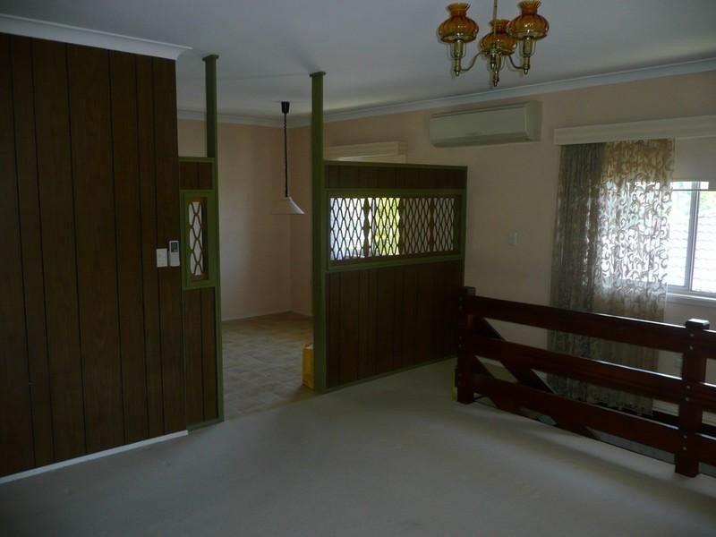 9 Goss Avenue, Labrador QLD 4215