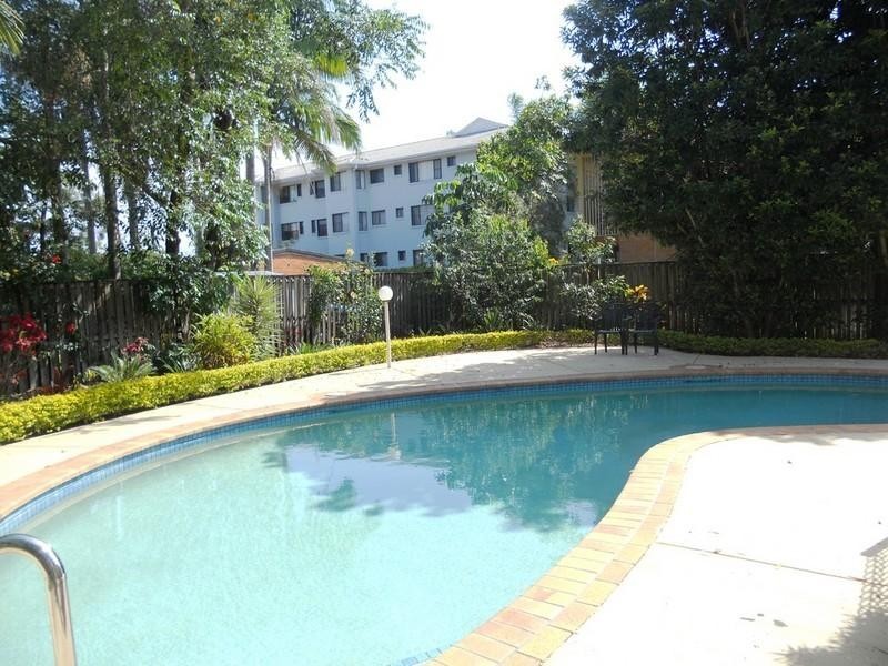 18/72 Brighton Street, Biggera Waters QLD 4216