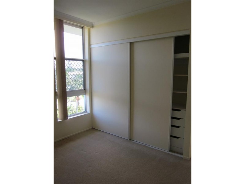 13/15 Brighton Street, Biggera Waters QLD 4216