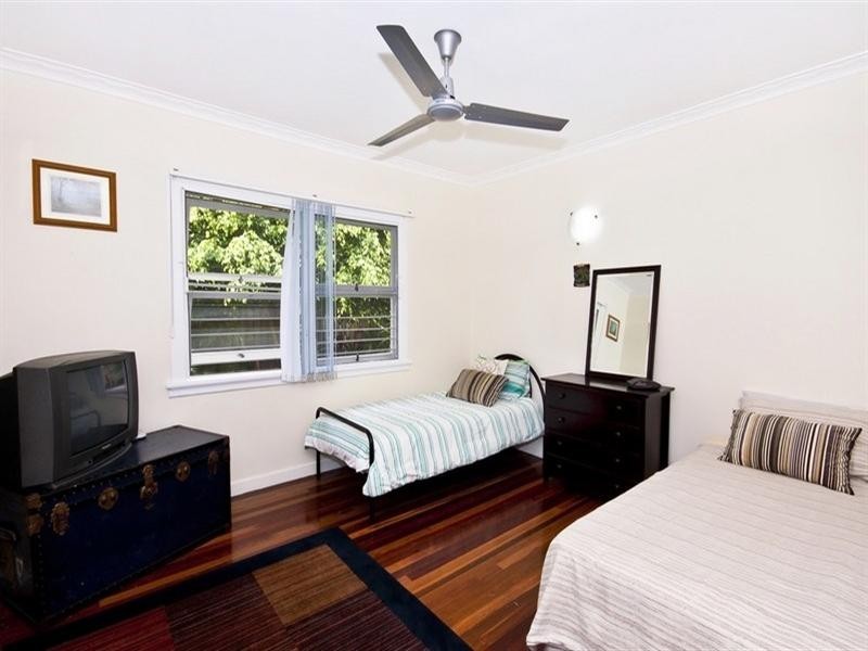 57 Central Street, Labrador QLD 4215