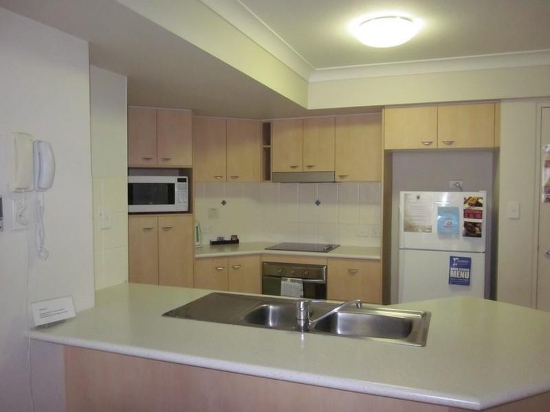 210/392 Marine Parade, Labrador QLD 4215