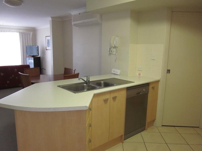 210/392 Marine Parade, Labrador QLD 4215