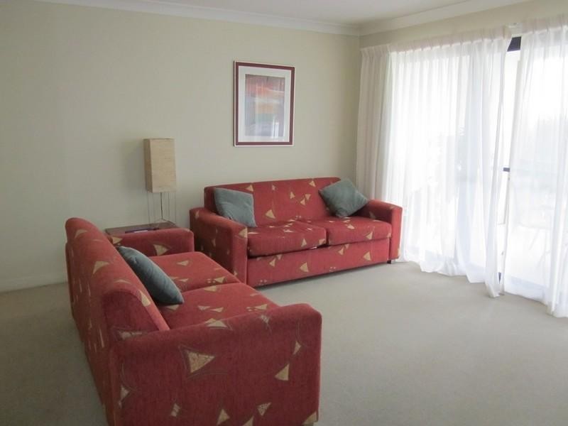 210/392 Marine Parade, Labrador QLD 4215