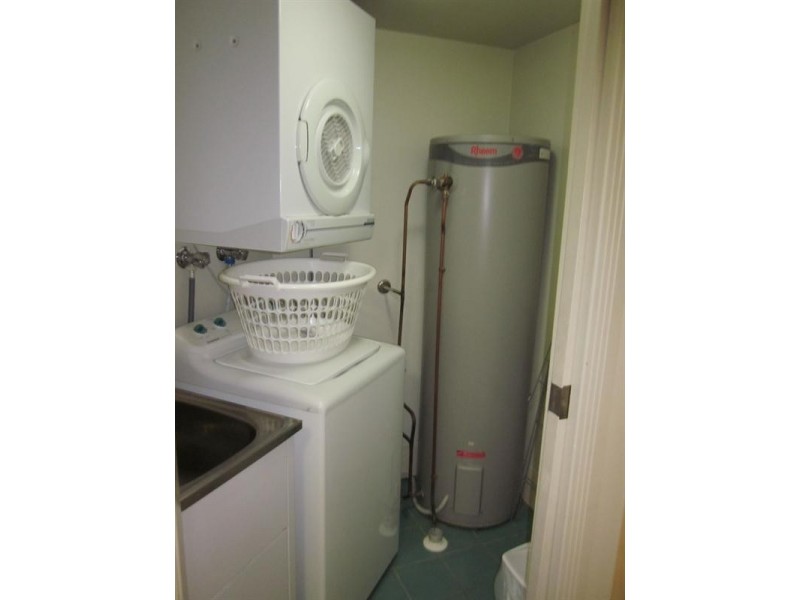 210/392 Marine Parade, Labrador QLD 4215