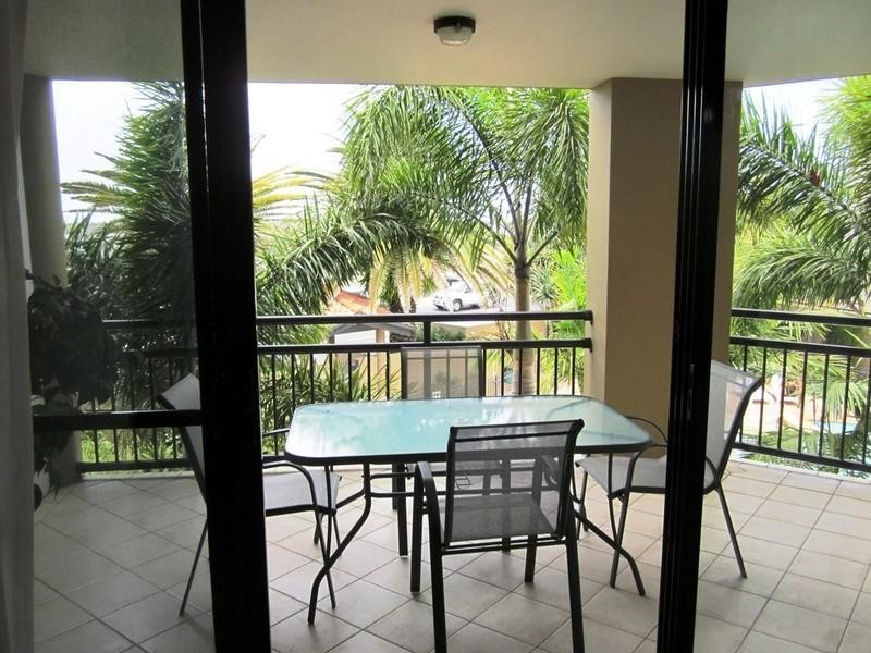 210/392 Marine Parade, Labrador QLD 4215