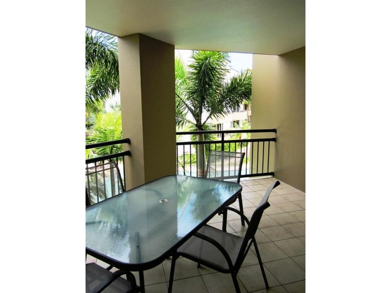 210/392 Marine Parade, Labrador QLD 4215