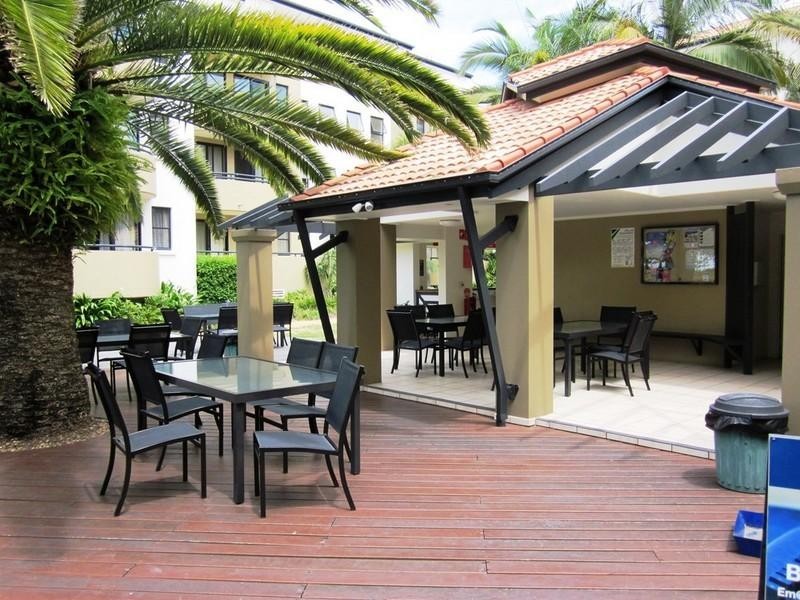 210/392 Marine Parade, Labrador QLD 4215