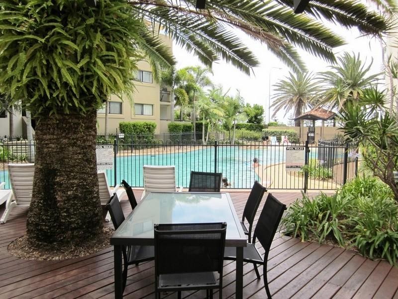 210/392 Marine Parade, Labrador QLD 4215