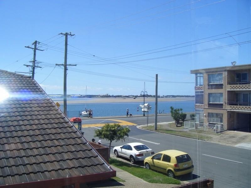 8/294 Marine Parade, Labrador QLD 4215