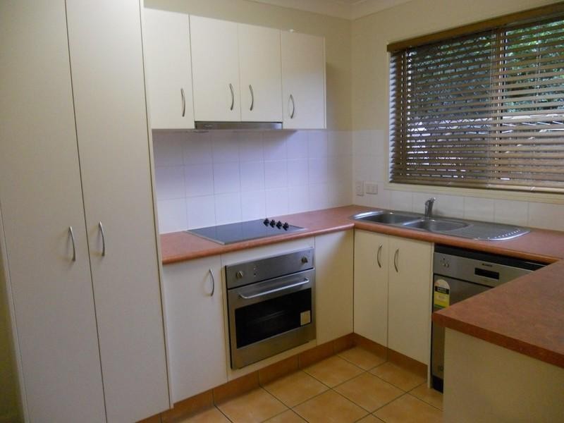 3/15 Harley Street, Labrador QLD 4215