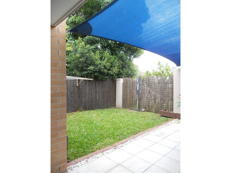 3/15 Harley Street, Labrador QLD 4215