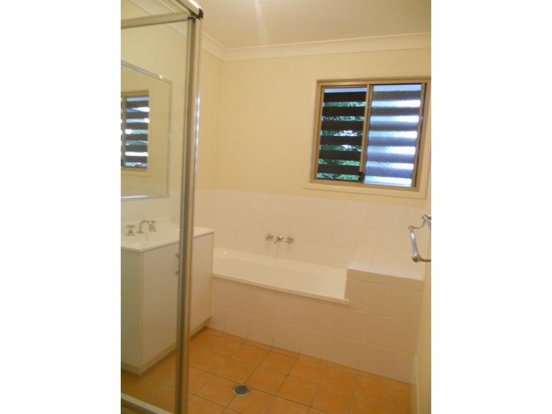 3/15 Harley Street, Labrador QLD 4215